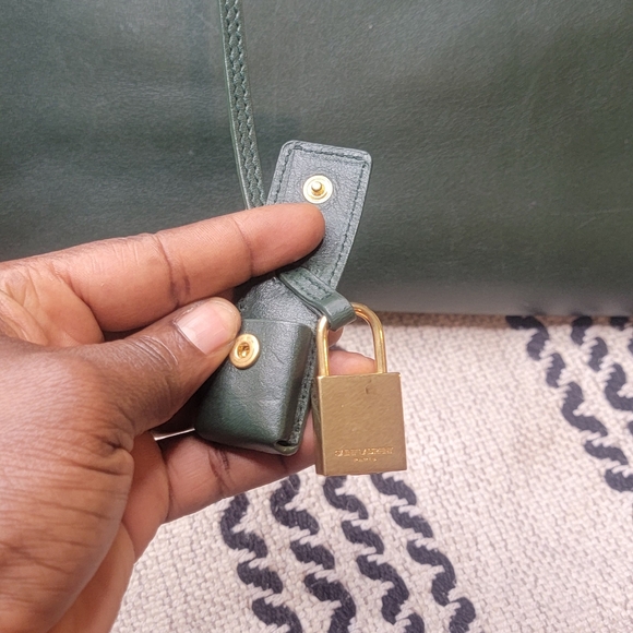 Beautiful pre-owne Saint laurent handbags - Picture 2 of 13